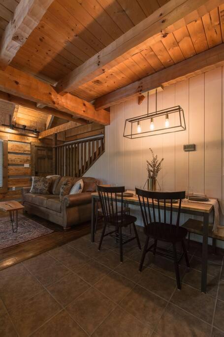 Southern Oak Cabin - Newly Remodeled - Close To All Attractions Sevierville Exterior foto